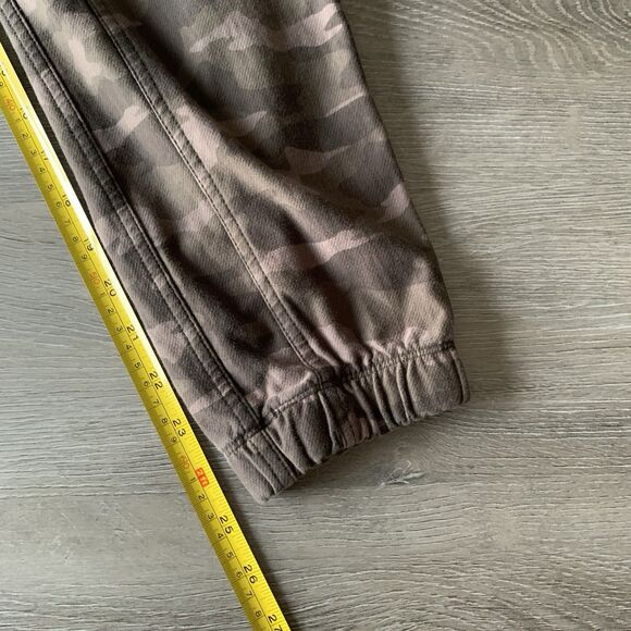 Athleta Camo Farallon Jogger Casual Athleisure Size 6 Green Camo Pull On Stretch - Picture 9 of 9